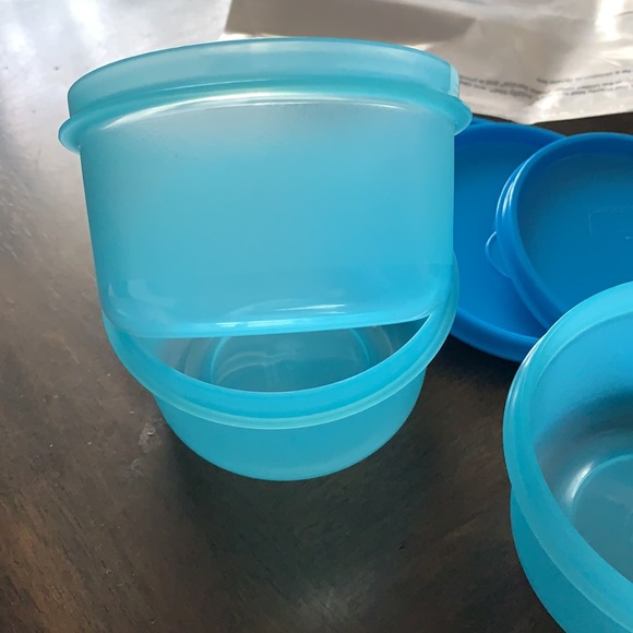 New Tupperware container - Picture 2 of 2